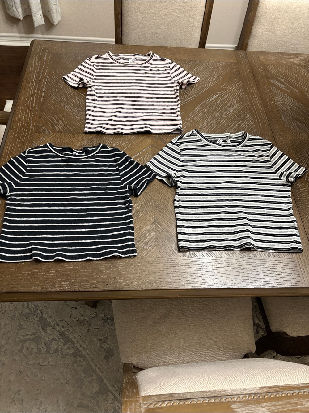 Divided H&M black white pink stripe set of 3 ribbed crop tops baby tees Size M